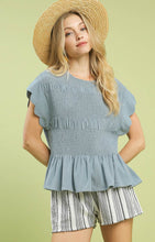 Load image into Gallery viewer, Umgee Smocked Top