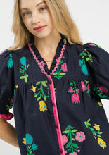 Load image into Gallery viewer, Umgee Printed Button-Down Top