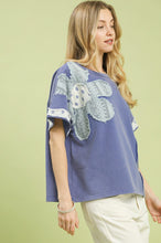 Load image into Gallery viewer, Umgee Flower Applique Top