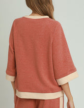 Load image into Gallery viewer, Umgee Raglan Dreamplush Top Burnt Red