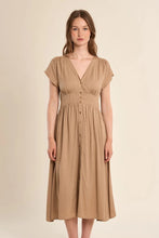 Load image into Gallery viewer, Molly Bracken Midi Dress
