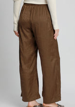 Load image into Gallery viewer, Umgee Satin Crinkle Pants
