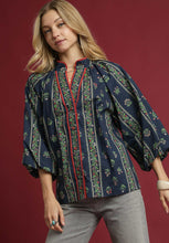 Load image into Gallery viewer, Umgee Floral Mix Top
