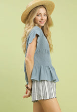 Load image into Gallery viewer, Umgee Smocked Top
