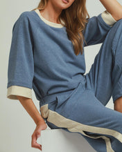 Load image into Gallery viewer, Umgee Raglan Dreamplush Top Denim
