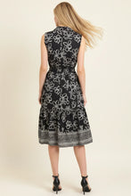 Load image into Gallery viewer, Pinch Floral Midi Dress
