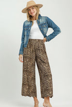 Load image into Gallery viewer, Umgee Leopard Print Pants
