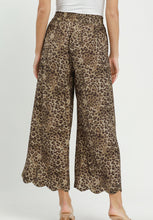 Load image into Gallery viewer, Umgee Leopard Print Pants

