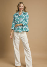 Load image into Gallery viewer, Umgee Abstract Print Top
