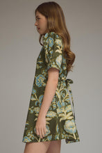 Load image into Gallery viewer, Entro Floral Mini Dress

