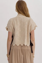 Load image into Gallery viewer, Entro Scalloped Mock Neck Top
