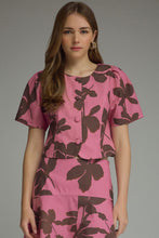 Load image into Gallery viewer, Entro Floral Button-Up Top
