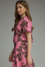 Load image into Gallery viewer, Entro Floral Button-Up Top
