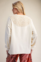 Load image into Gallery viewer, Easel Bow Hem Pullover Top
