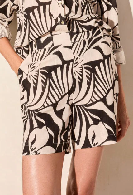 Tribal Pull on Shorts